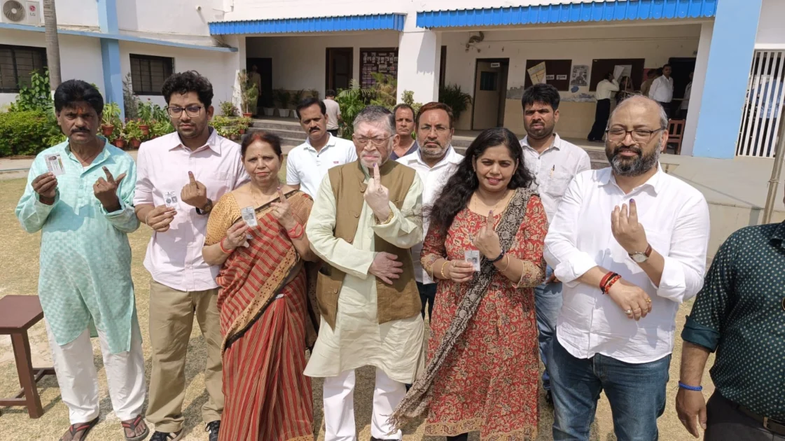 Santosh Kumar Gangwar Family