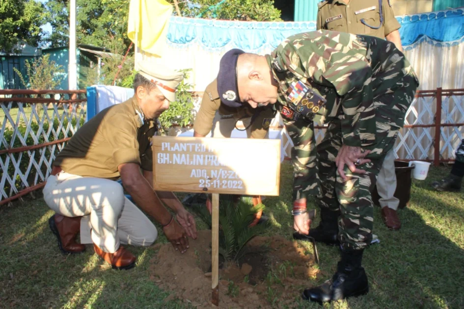 25 11 2022Nalin Prabhat IPS ADG Of The NEZ Visited 71 BN CRPF. Pic 2 1