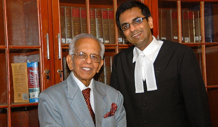 DY Chandrachud with father