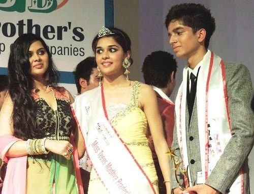 Eisha-as-Miss-Teen-Madhya-Pradesh