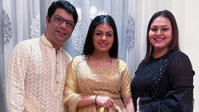 Shilpa Shirodkar Biography:Age,Family,Husband,Film,Net Worth