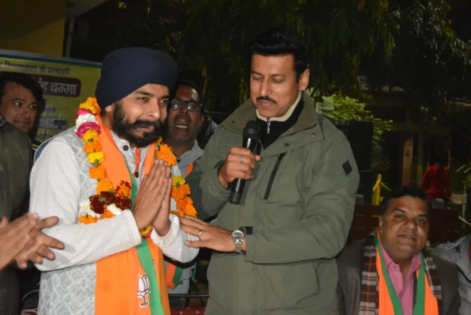 Tajinder-Pal-Singh-Bagga-in-election-campaign