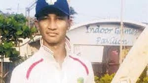 aryan bangar with cricket bat