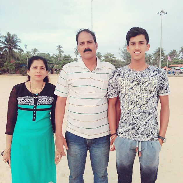 Tanush Kotiyan with his parents