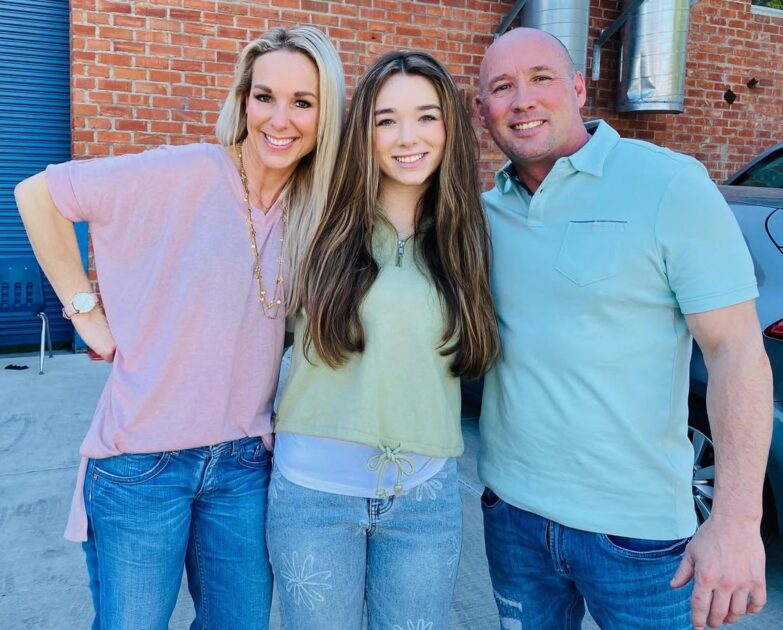 Baylen Dupree with her parents